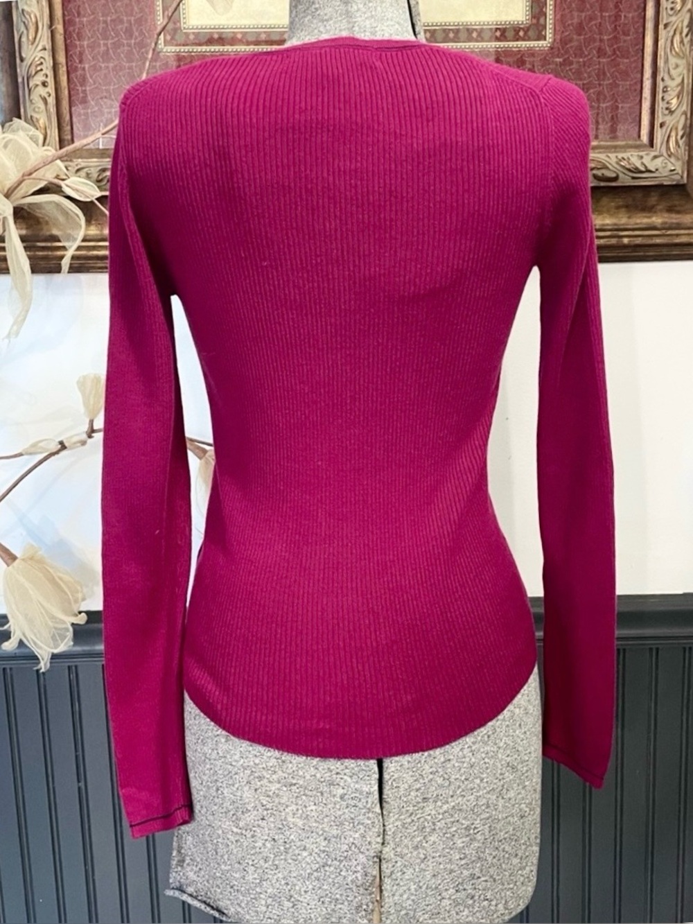 Ines de la Fressange x Uniqlo Cotton Ribbed V-Neck Magenta Cardigan Sz S🧡🎀 - Picture 3 of 11